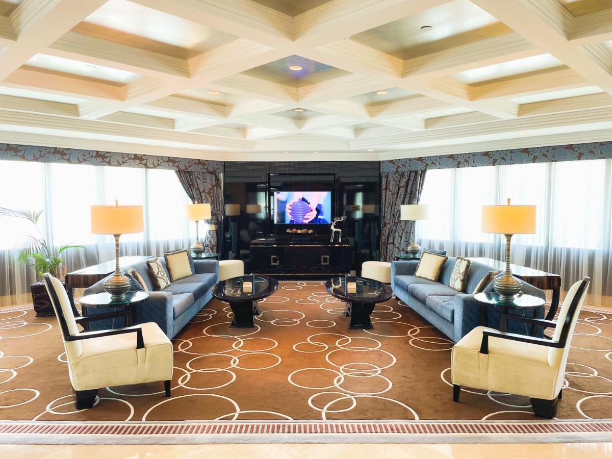 罗达阿尔布斯坦酒店 迪拜 外观 照片 The interior of the Presidential Suite