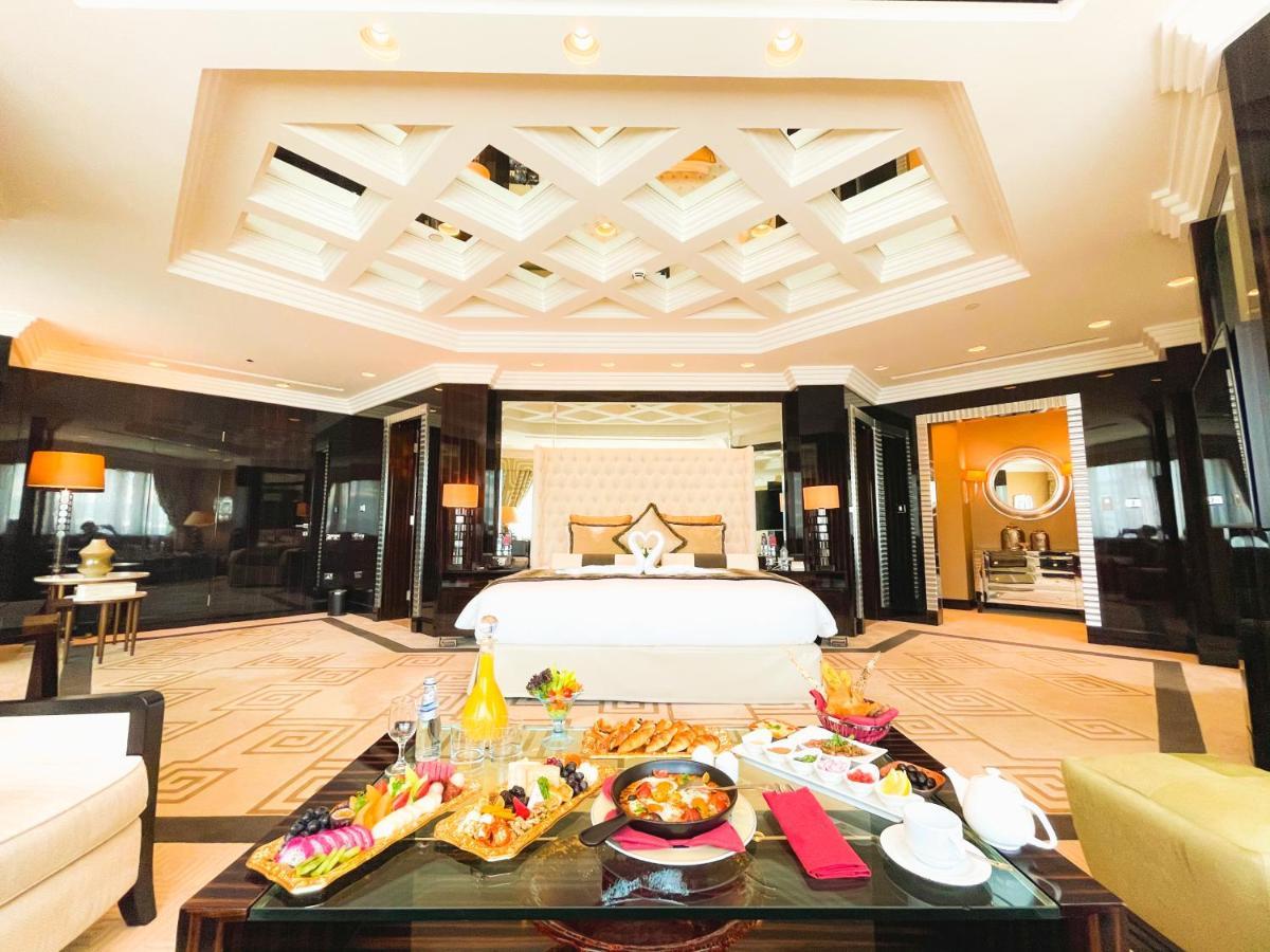 罗达阿尔布斯坦酒店 迪拜 外观 照片 The Royal Suite